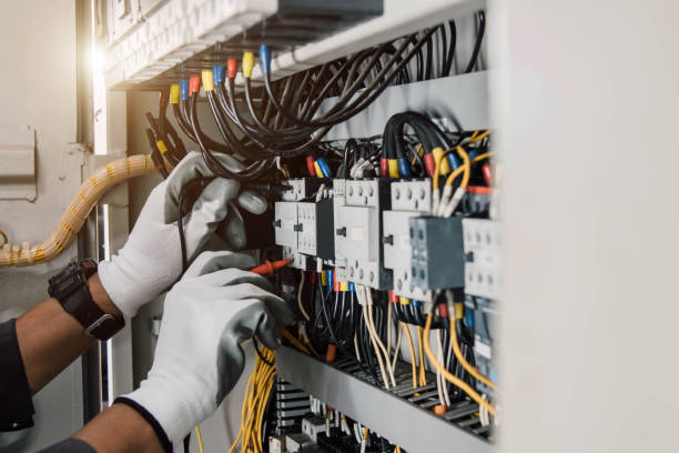 Best Affordable Emergency Electrician  in Hilbert, WI